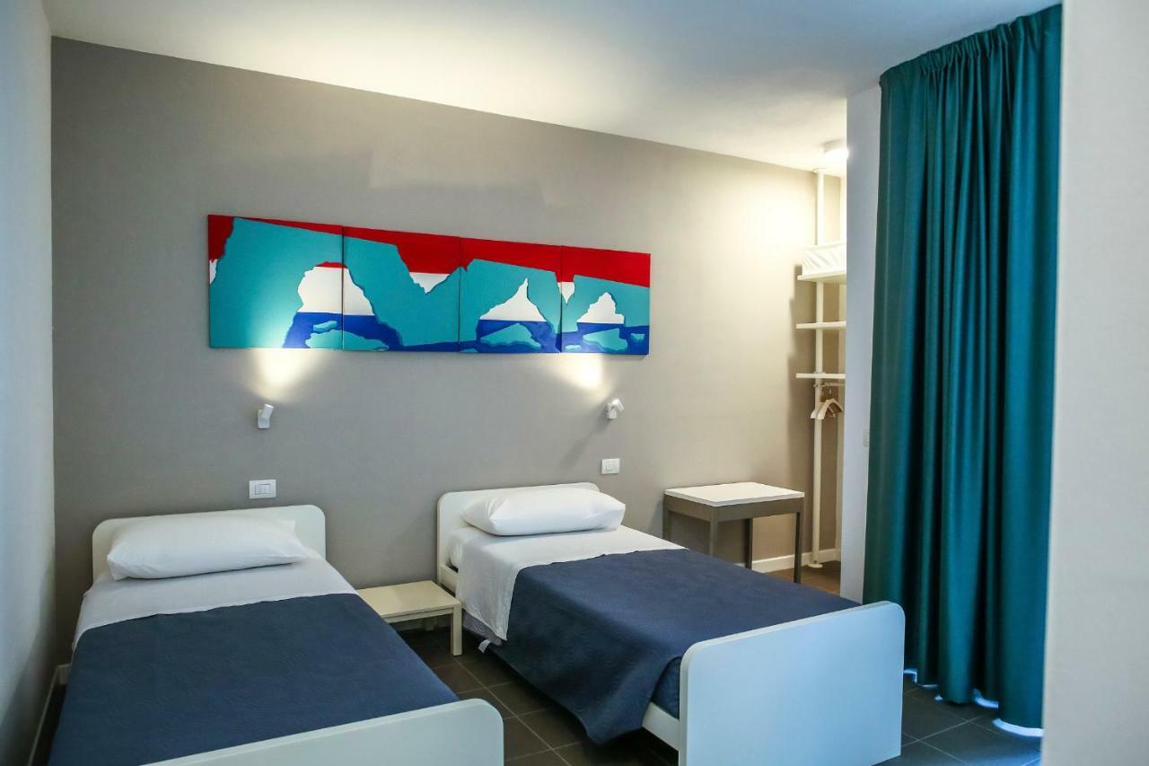 B&B Warmup Grosseto - Parcheggio Incluso Nella Corte Interna Dış mekan fotoğraf